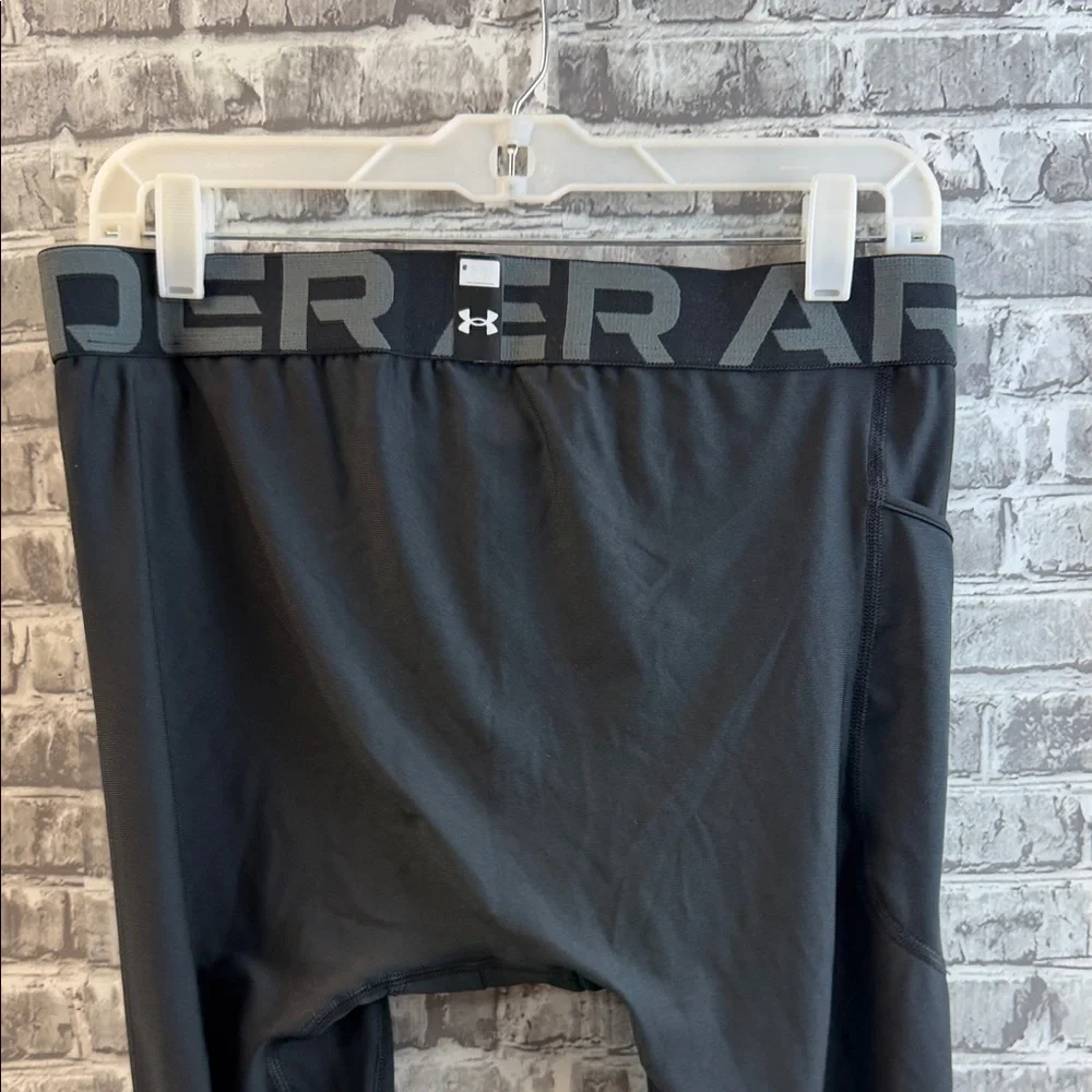 NWT‎ Under Armour Black Athletic Tights